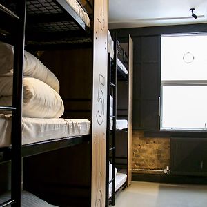 Dormitory Room Mixed